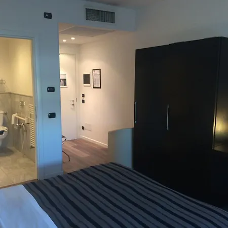 Hotel Carpi-3