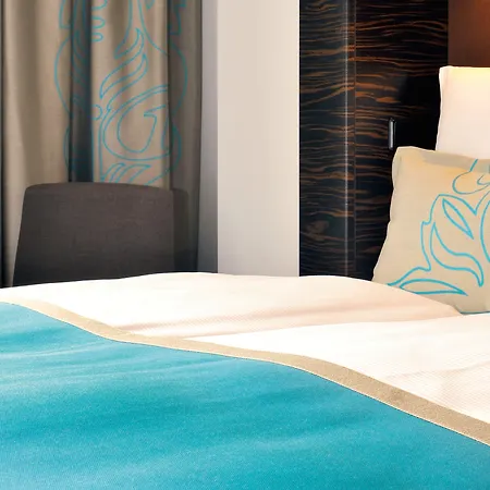 Motel One Frankfurt-East Side-2