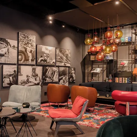 Motel One Frankfurt-East Side-2