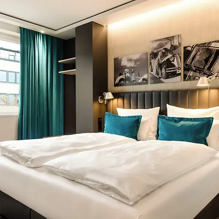 Motel One Frankfurt-East Side-3