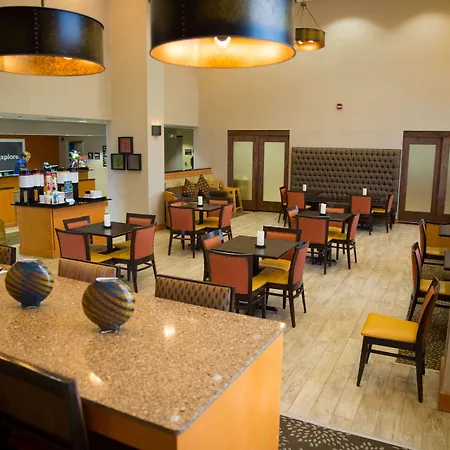 Hampton Inn & Suites Grenada-2