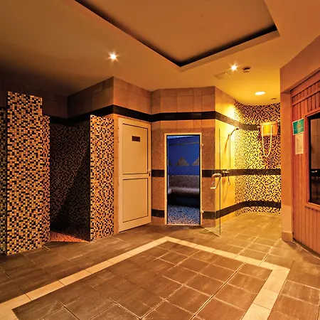 Leba Hotel & Spa-3