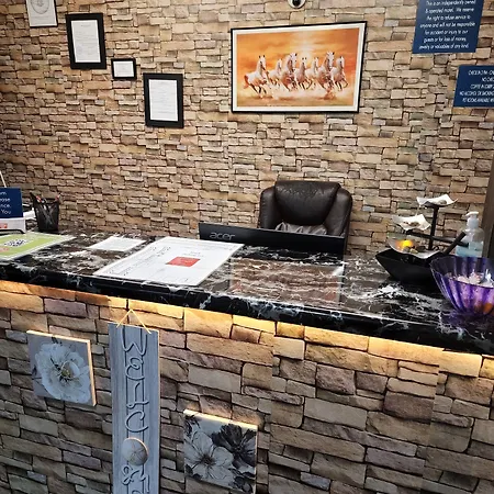 Family Budget Inn-2