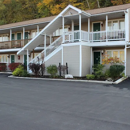 Berkshire Travel Lodge-3