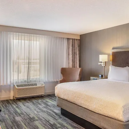 Ramada By Wyndham St Paul Ab-3