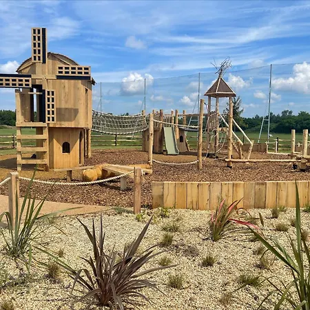Appletree Holiday Park By Away Resorts-3