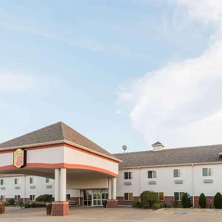Super 8 By Wyndham Salina-3