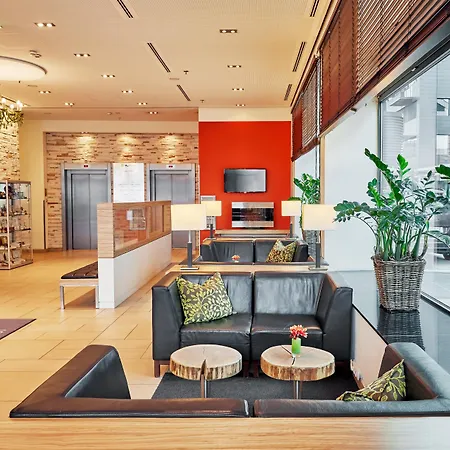 H+ Hotel Salzburg-3