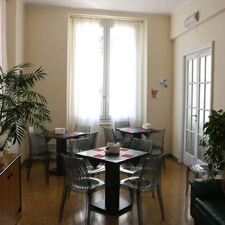 Hotel Cairoli-2