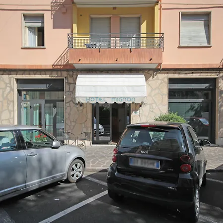 Hotel Mignon 50 Mt Dalla Spiaggia E Dall'Isola Pedonale-2