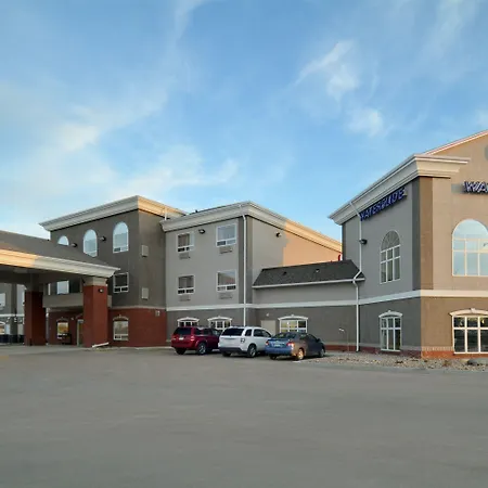 Ramada By Wyndham Weyburn-2