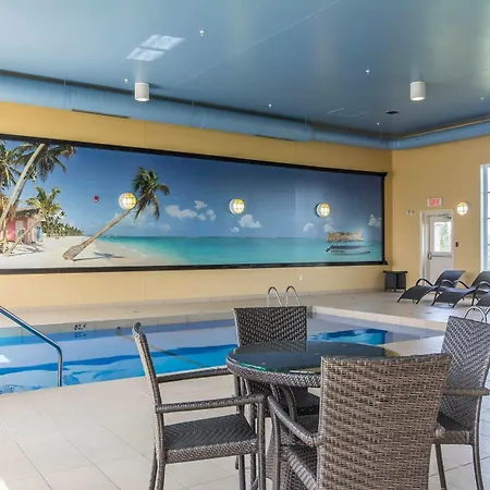 Comfort Inn & Suites-3