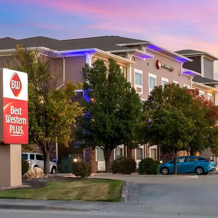Best Western Plus Butterfield Inn-3