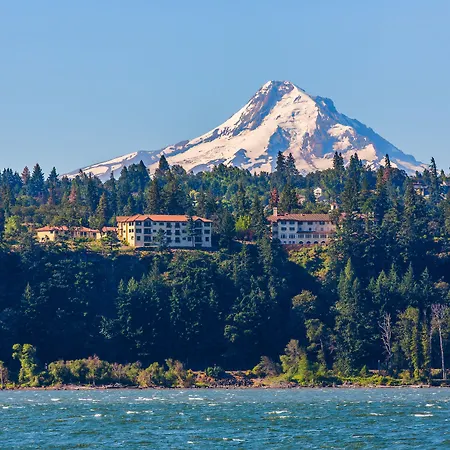 Columbia Cliff Villas-3