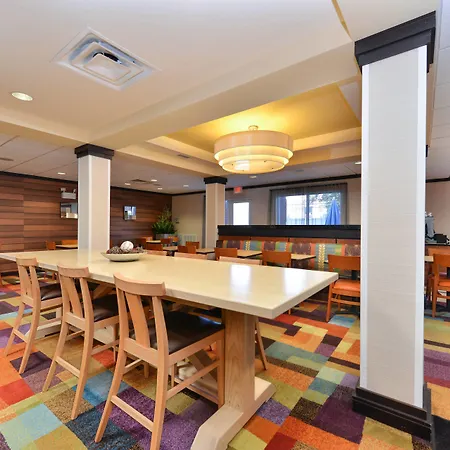 Fairfield Inn & Suites Kingsland-2