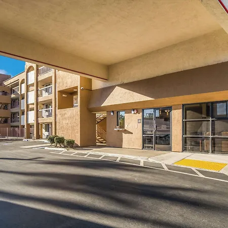 Days Inn By Wyndham Chula Vista-San Diego-3
