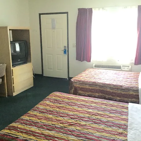 Rodeway Inn Beaumont-3