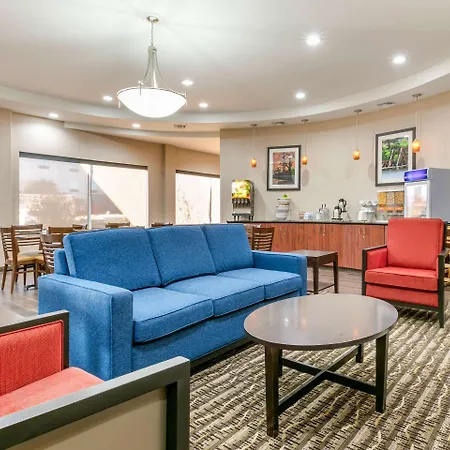 Comfort Inn & Suites Van Buren - Fort Smith-3