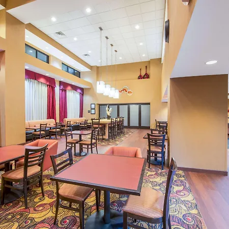 Hampton Inn & Suites Oklahoma City - South-3
