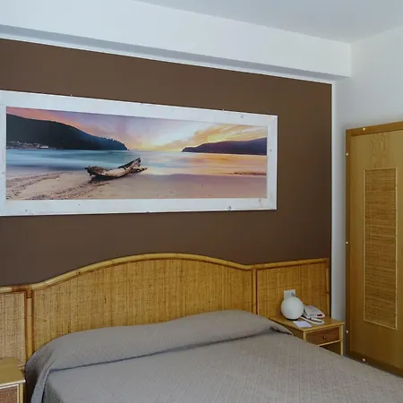 Hotel Desiree-2