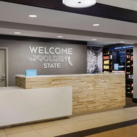 Hampton Inn & Suites West Sacramento-2