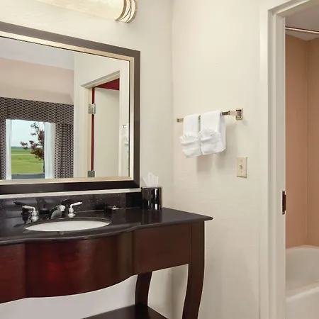 Hampton Inn & Suites Millington-3