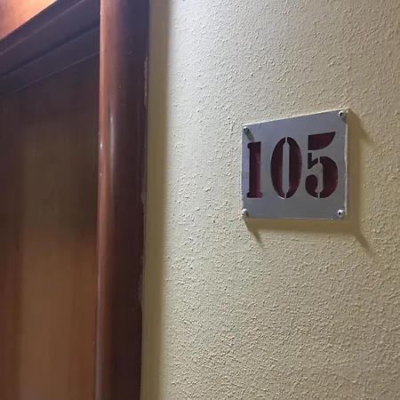 Hotel Jonquera-3