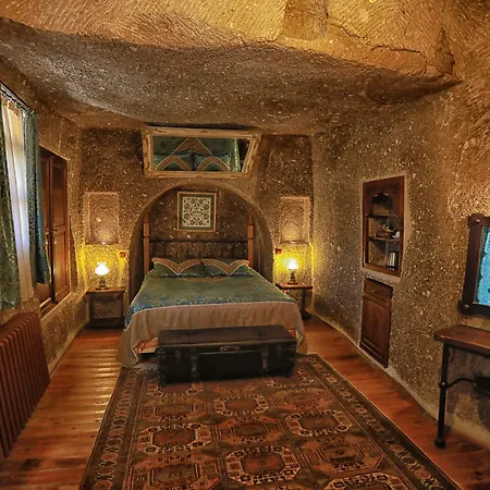 Traveller'S Cave Hotel-2