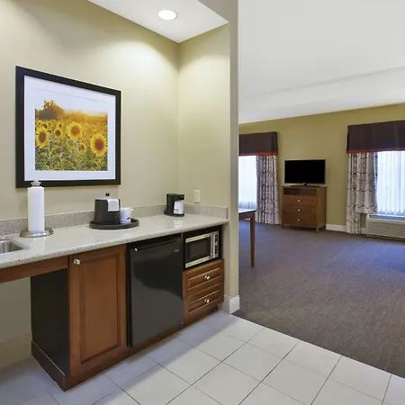 Hampton Inn & Suites Wichita-Northeast-3