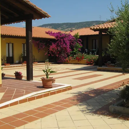 Hotel Su Nuraxi-3