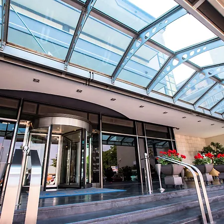 Best Western Hotel Ferrari-3