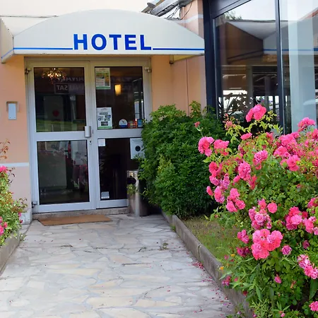 Hotel Restaurant Les Jardins D'Epône-2