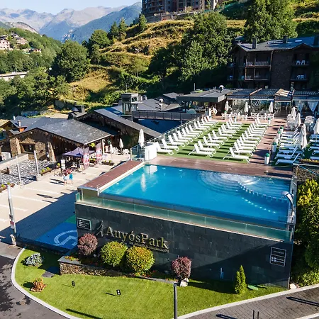 Aparthotel Anyospark Mountain & Wellness Resort-3