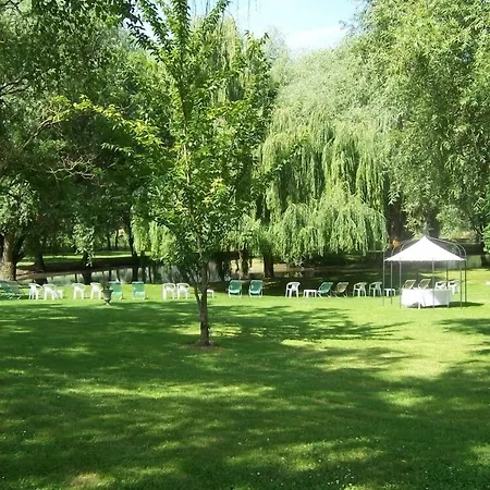 Domaine De Roullet-2