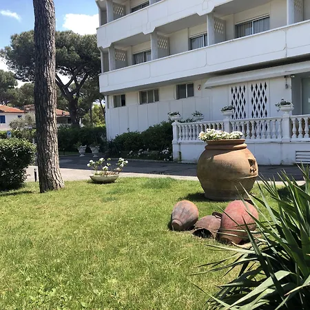 Domizia Palace Hotel-2