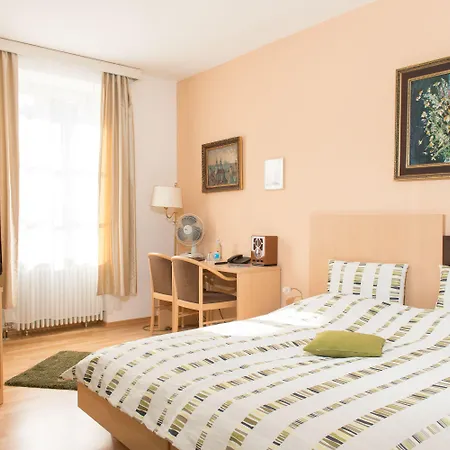 Hotel Am Friedrichsbad-3