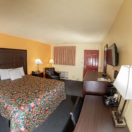Americas Best Value Inn Chanute-2