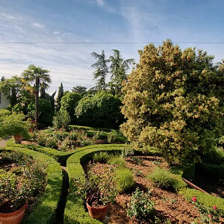 Villa Scacciapensieri Boutique Hotel-2
