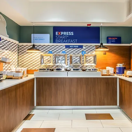 Holiday Inn Express & Suites - Olathe South By Ihg-2