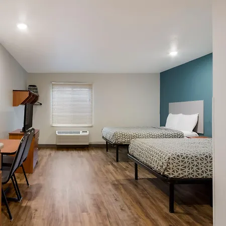 Woodspring Suites Lexington Southeast-3