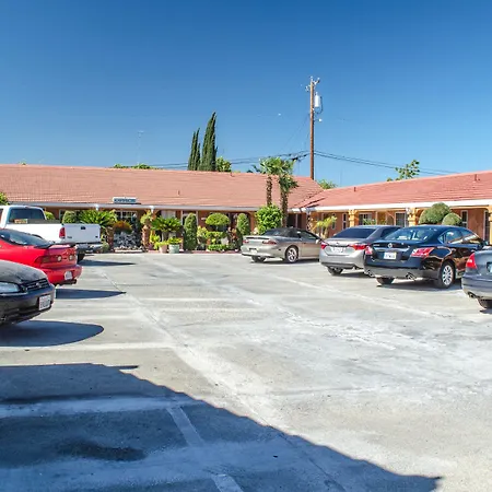 Economy Inn Los Banos-3