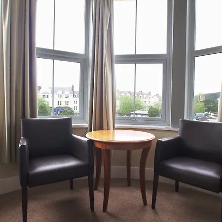 The Broadway Hotel-2