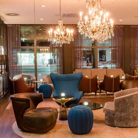 Motel One Berlin-Bellevue-3