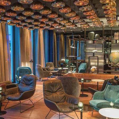 Motel One Hamburg Airport-3