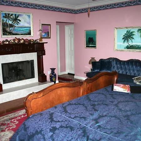 Heron Cay Lakeview Bed & Breakfast-3