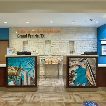 La Quinta By Wyndham Dallas Grand Prairie South-2