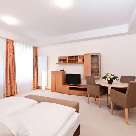 Aparthotel Neumarkt-3