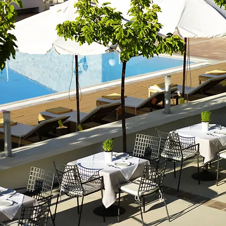 Atrium Hotel-2