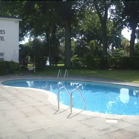 Les Douvres Hotel-3