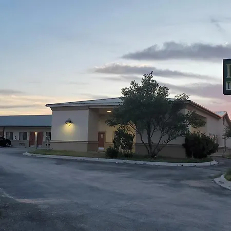 La Bonita Inn & Suites - Mccamey-3